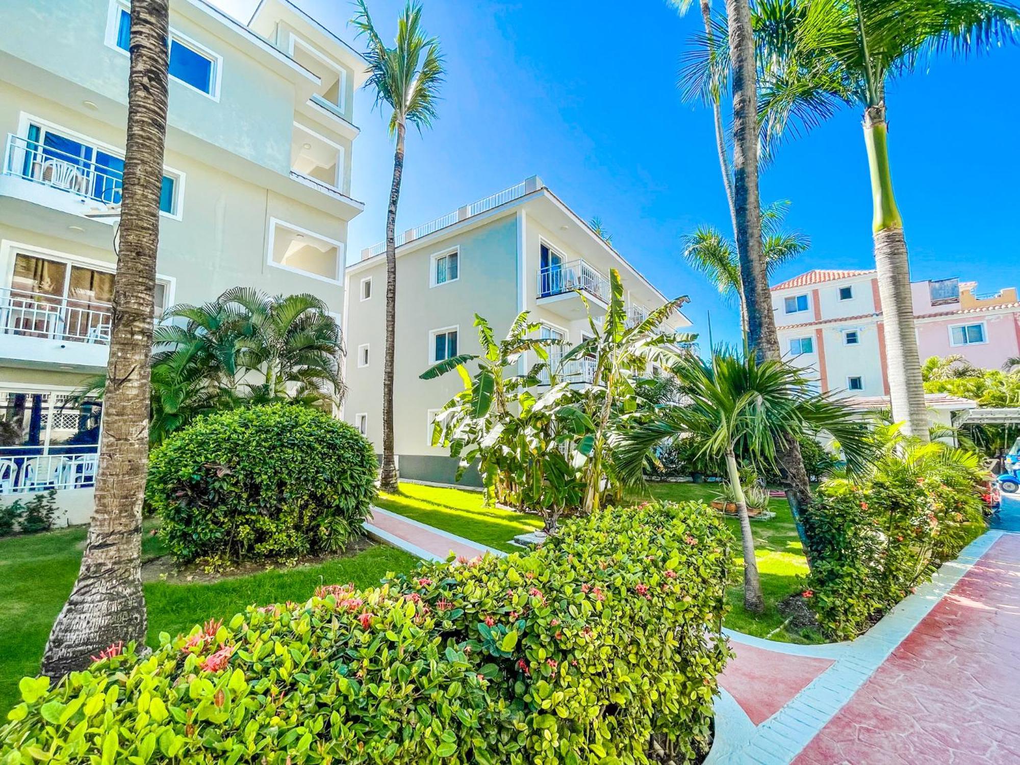 Tropical Adventures Sol Caribe Studios Suites Bavaro Beach & Pool Punta Cana Exterior photo